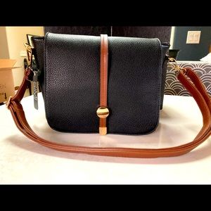 Simi Crossbody Purse in Black vegan leather